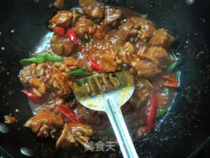 Make Black pepper sauce, chicken wings step 9