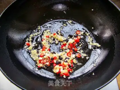 Make Fried eggs step 4