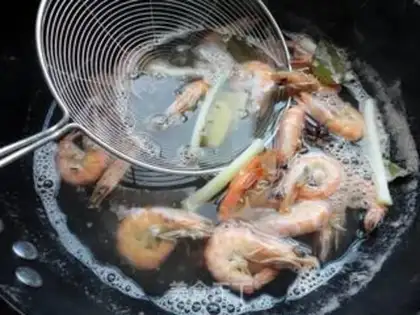 Make Salt shrimp step 4