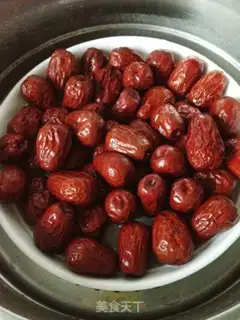 Make Soak of dates step 1