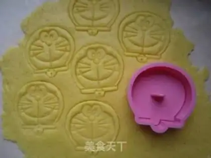 Make A machine-cat cookie step 9