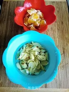 Make Simi lily orange porridge step 1