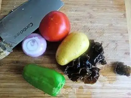 Make Potato caps on the ears step 6