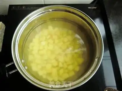 Make Potato caps on the ears step 8
