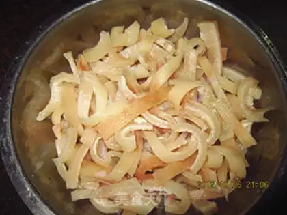 Make Homemade pig skin freeze step 7