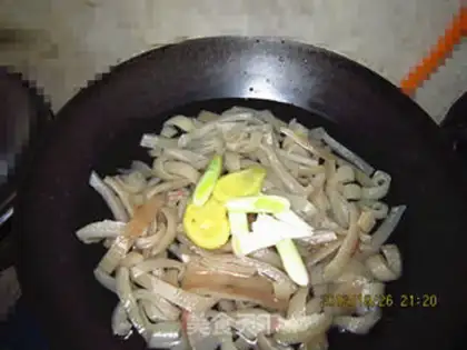 Make Homemade pig skin freeze step 9