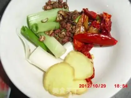 Make A winter hot pot step 0