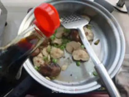 Make Garlic-fried mushrooms step 10