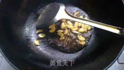 Make The ketchup is so hot step 5