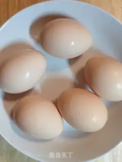 Make Handy black pearl noodles step 1