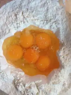 Make Handy black pearl noodles step 5