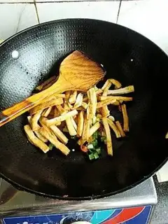 Make Spicy cranberry fried beans step 4