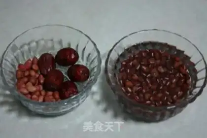 Make Three red soups step 1