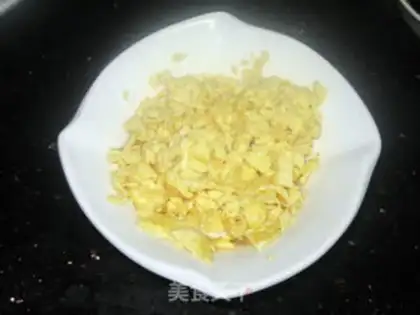 Make Carbine egg fried rice step 6