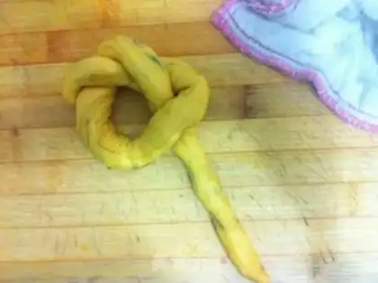 Make Pumpkin Ring step 4