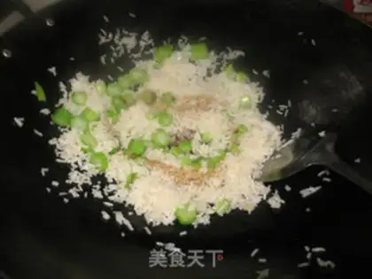 Make Carbine egg fried rice step 9