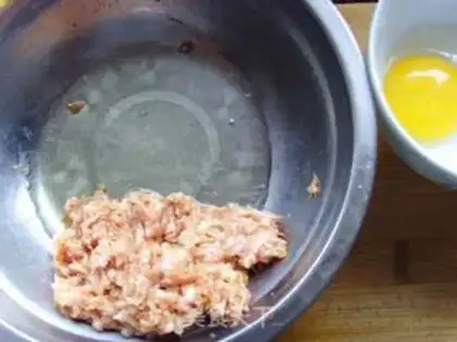 Make Celery pork dumplings step 6
