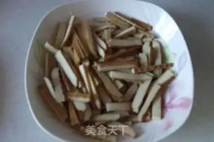Make Squeeze the beans with fried meat step 1