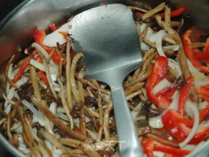 Make A dry pot of tea and mushrooms step 6