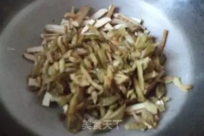 Make Squeeze the beans with fried meat step 6