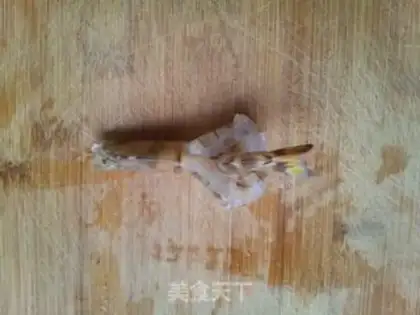 Make Garlic on back shrimp step 1