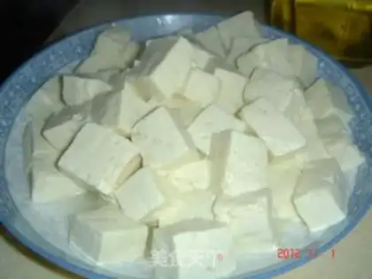Make Red and white tofu, mushrooms step 1