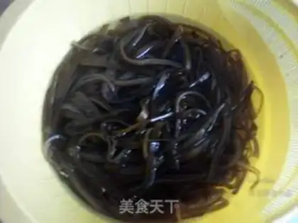 Make Garlic seaweed step 1