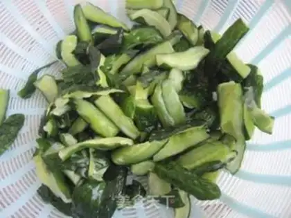 Make cucumber step 4