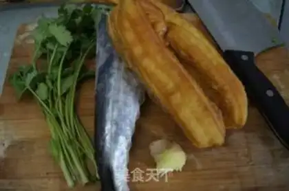 Make Ponyfish soup step 0