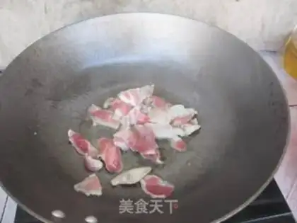 Make Pork cabbage. Frozen tofu step 3
