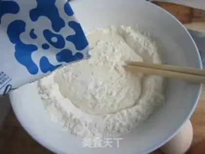 Make Milk egg breakfast step 1