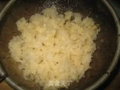 Make Silver ears for almonds step 0