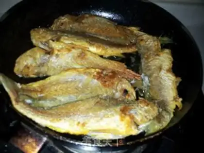 Make The fragrance of wild yellow flowerfish step 2