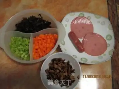 Make Curry egg fried rice step 1