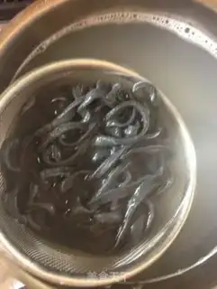 Make Butter, black and pearly step 16