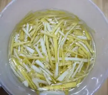 Make Bee tea step 2