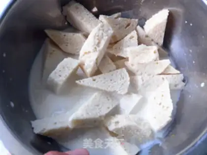 Make Blow up the milk buns step 2