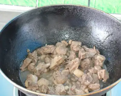Make Secret mushroom beer duck step 6