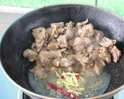 Make Secret mushroom beer duck step 7