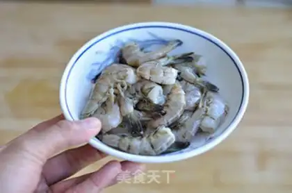 Make Spicy garlic shrimp step 0