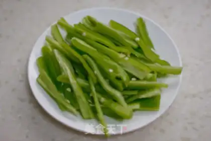 Make Pepper sauce noodles step 1