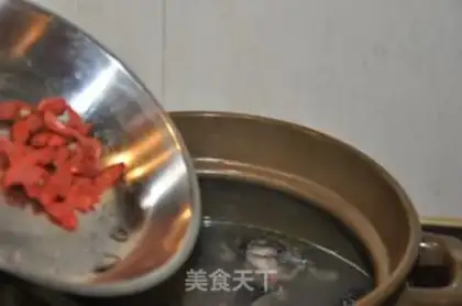 Make Red-tree chicken soup step 5