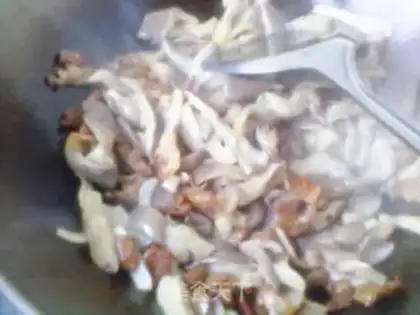 Make Mushroom fried meat step 2
