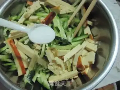 Make The cucumbers step 4