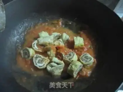 Make Tomato chicken omelet step 7