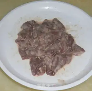 Make Little cabbage and liver soup step 2