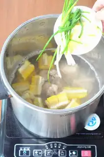 Make Corn ribs soup step 4
