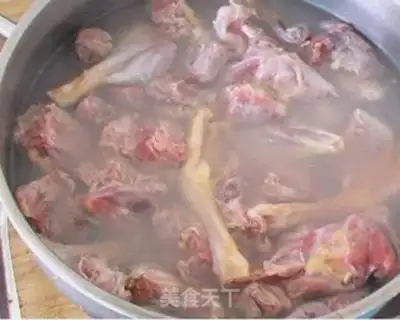 Make Goose soup step 1