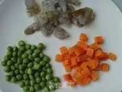 Make Pineapple shrimp fried rice step 0