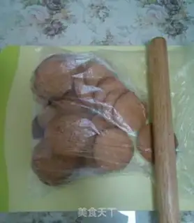 Make Chocolate peanuts step 1